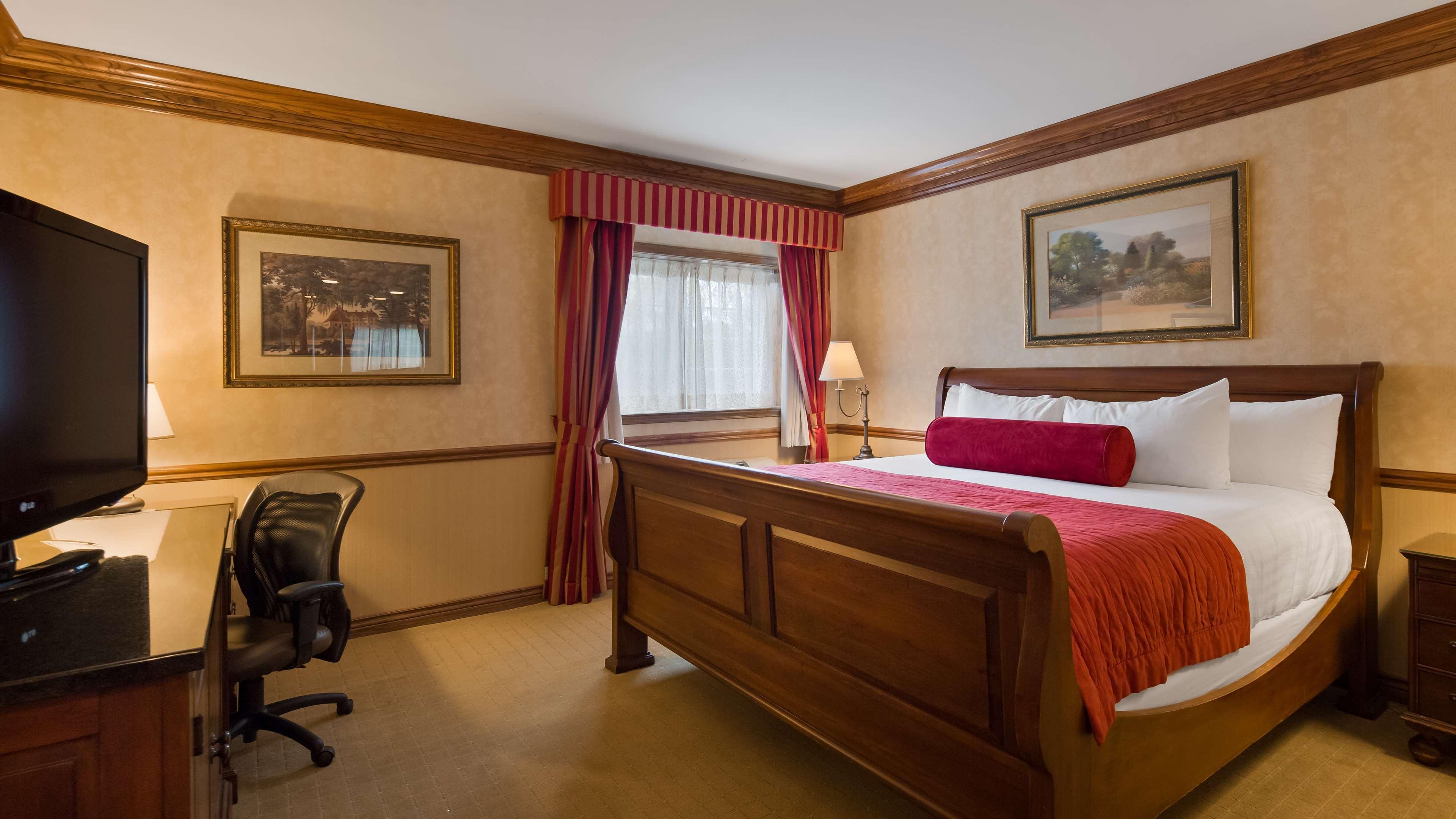 Best Western Parkway Inn & Conference Centre Cornwall Exterior photo